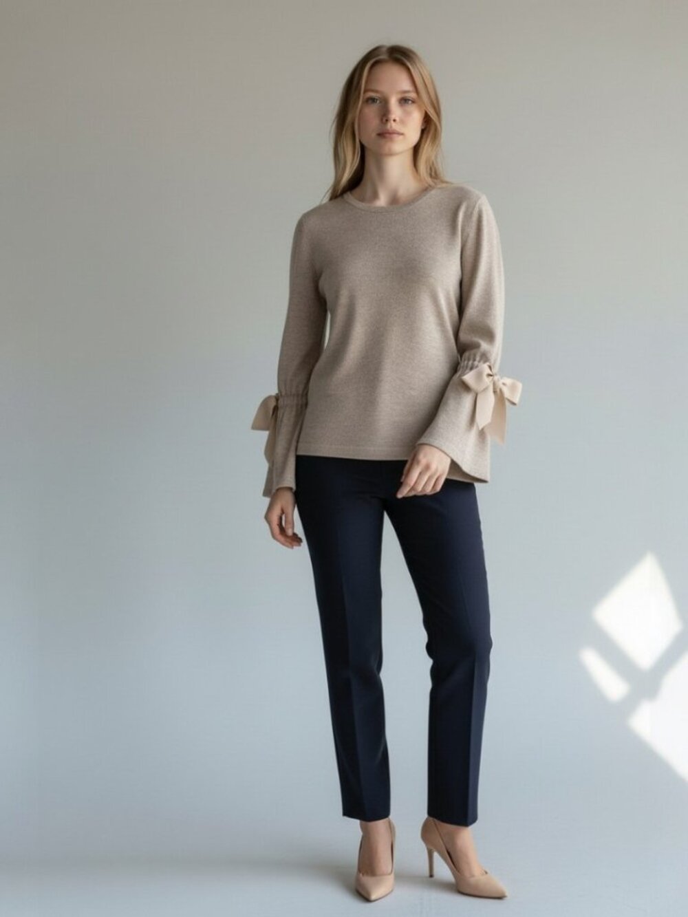RSVP by Talbots Women Top Metallic Beige Merino Wool Bell Sleeves Petite Med EUC - Picture 2 of 16